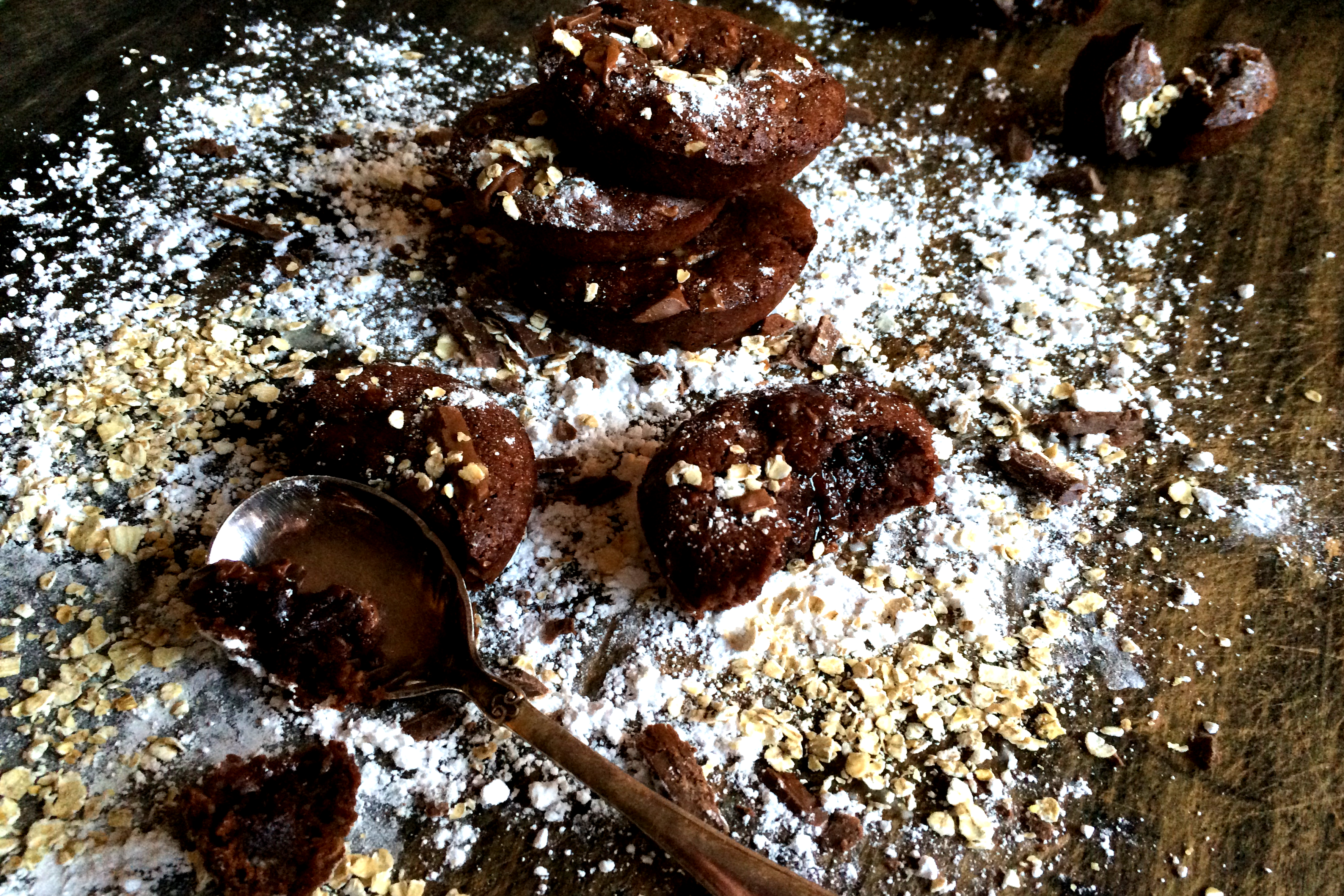 “Brownie toppers” with milk chocolate & oatmeal