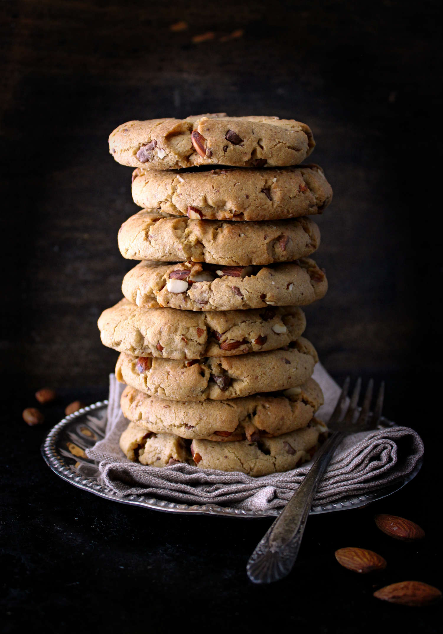 Mandel & sjokolade cookies på 30 minutter