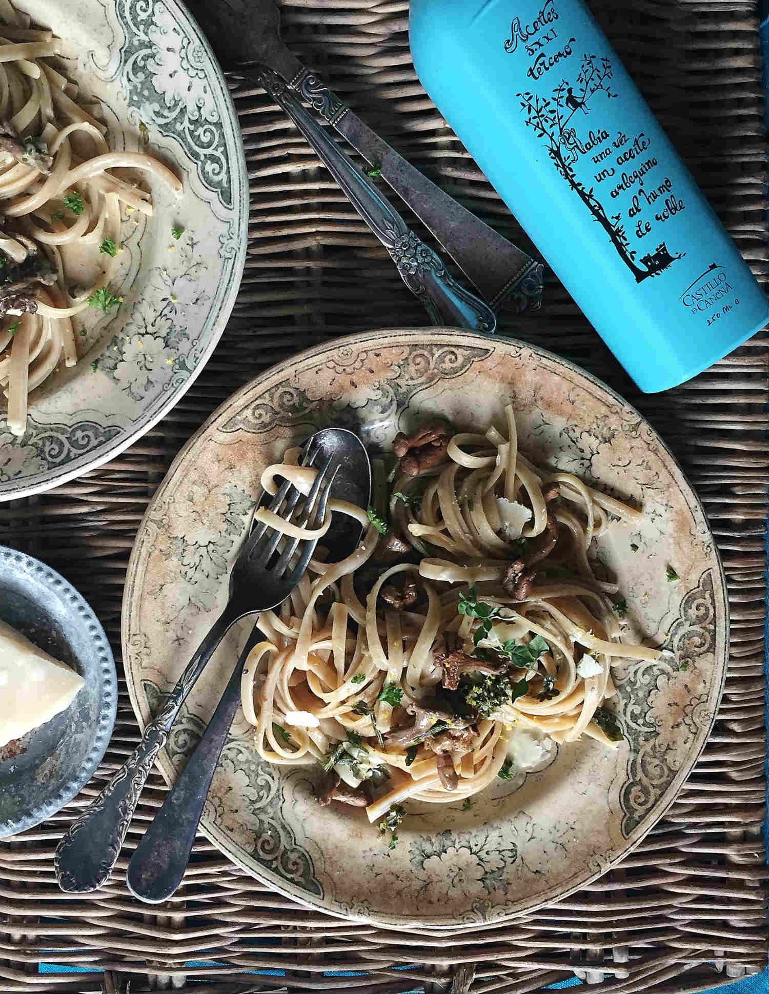 Whole Wheat Linguine with Mushroom & Parmesan Cheese